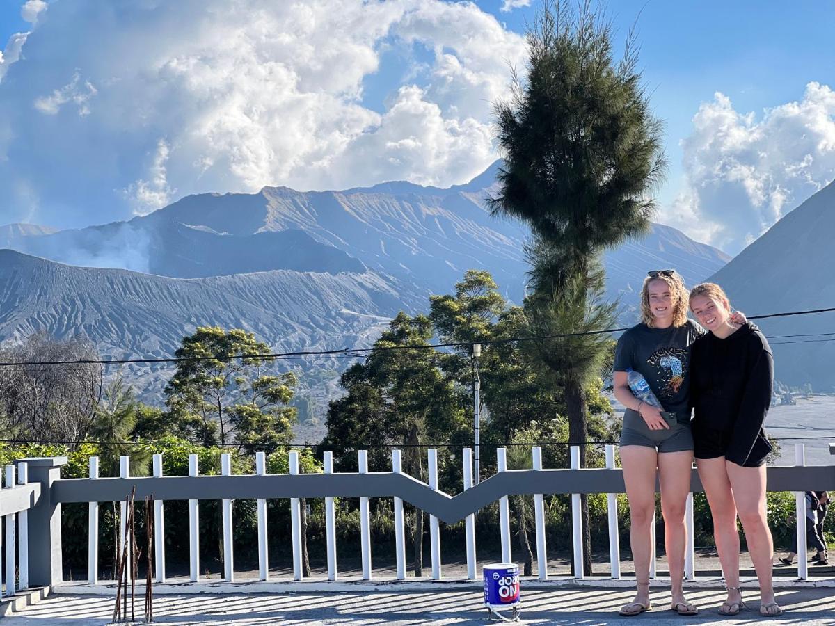 Cahyo Homestay ブロモ山 エクステリア 写真