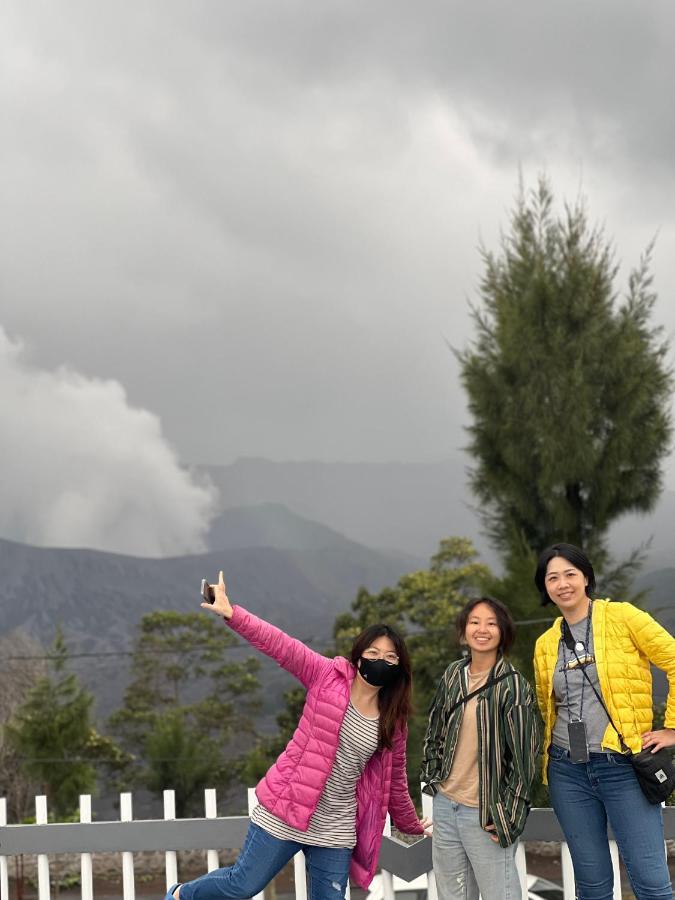 Cahyo Homestay ブロモ山 エクステリア 写真